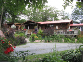  Shambhala Bed and Breakfast  Смит-Эннисмор-Лейкфилд